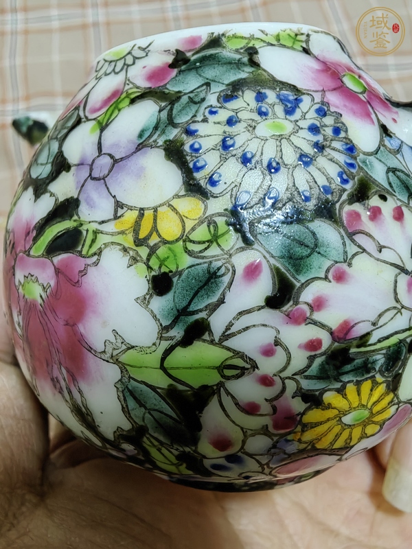 古玩陶瓷百花不落地粉彩執(zhí)壺真品鑒賞圖