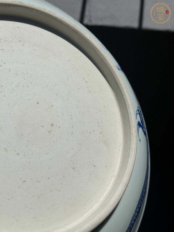 古玩陶瓷青花過墻龍紋盤真品鑒賞圖