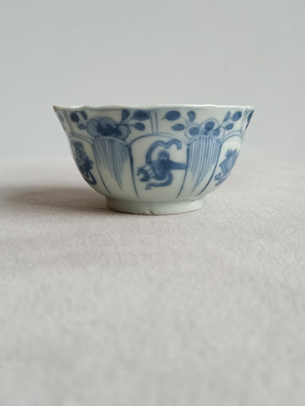 古玩陶瓷康熙青花外八寶內人物杯拍賣，當前價格1560元