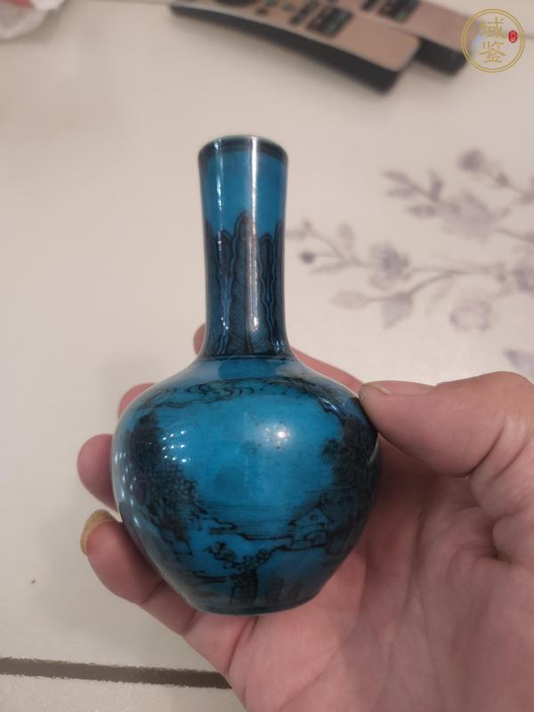 古玩陶瓷孔雀藍(lán)釉山水紋天球瓶真品鑒賞圖