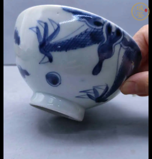 古玩陶瓷青花過墻龍紋杯（日本瓷）真品鑒賞圖