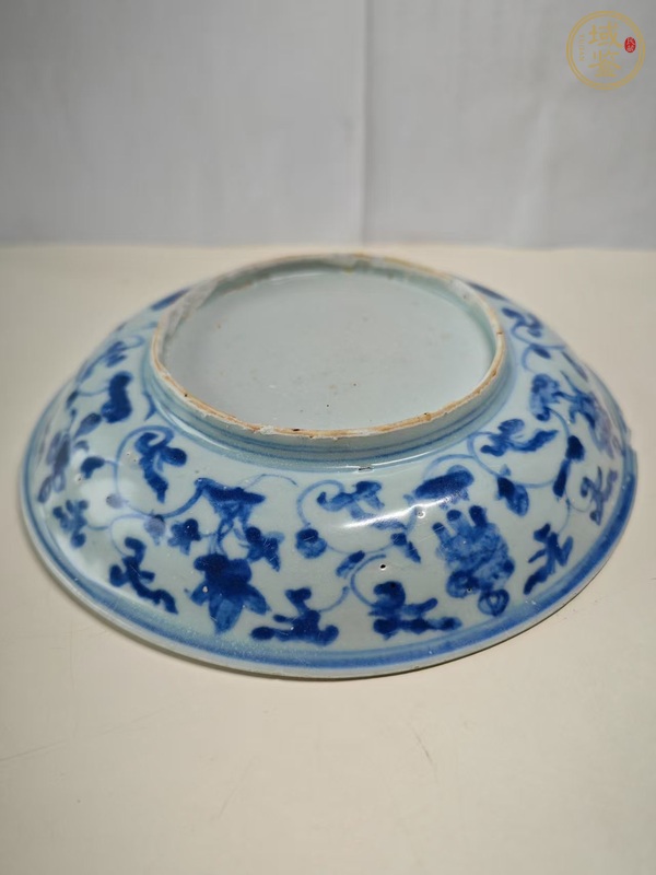 古玩陶瓷青花洞石花卉紋盤真品鑒賞圖