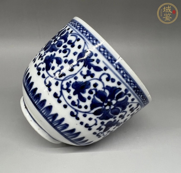 古玩陶瓷青花纏枝花卉紋蓋罐真品鑒賞圖