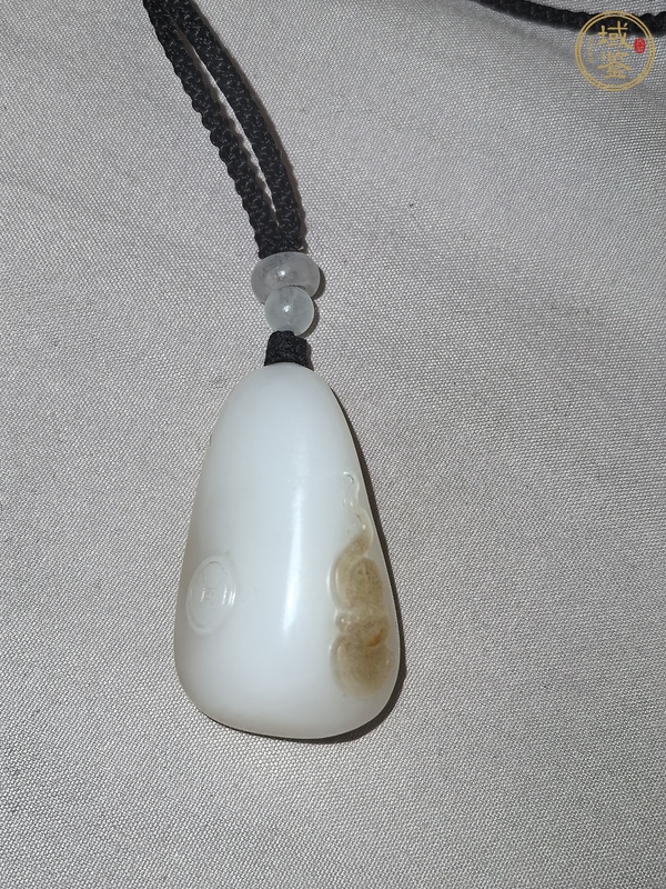 古玩玉器和田玉隨性掛件真品鑒賞圖