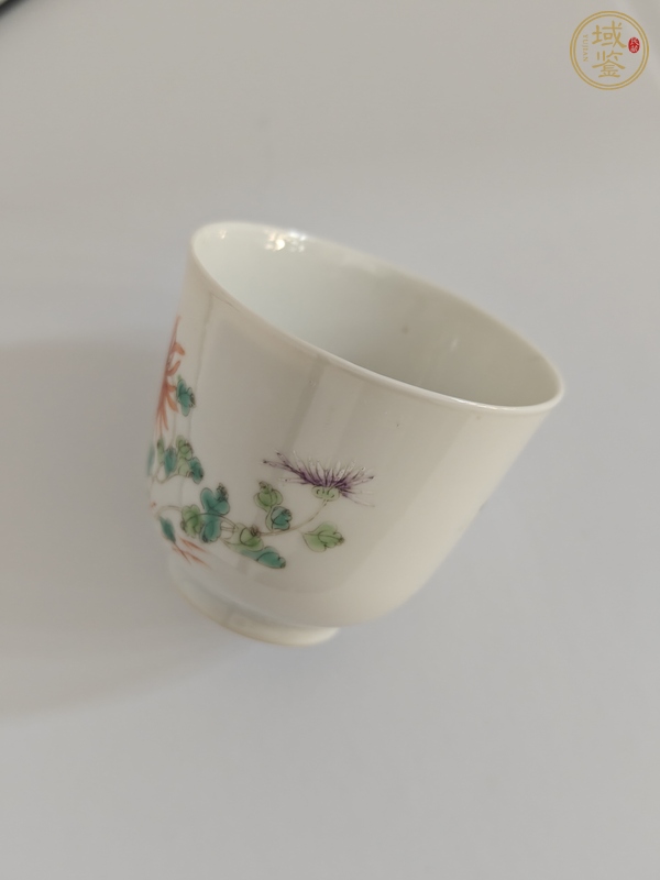 古玩陶瓷粉彩花卉紋杯真品鑒賞圖