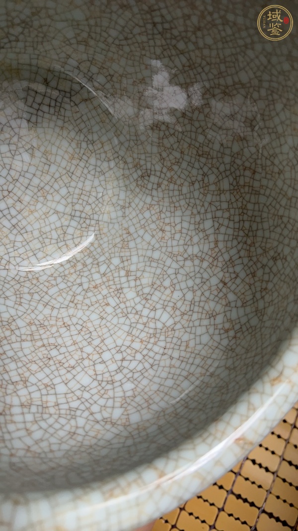 古玩陶瓷哥窯缸真品鑒賞圖