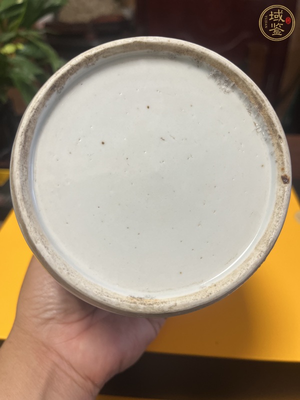 古玩陶瓷纏枝花囍字紋青花罐真品鑒賞圖