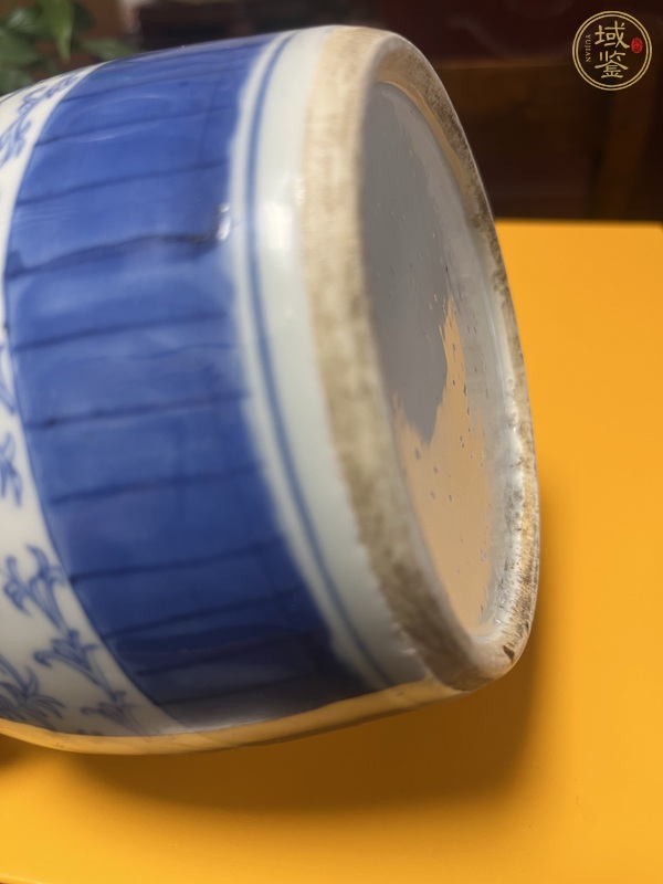 古玩陶瓷纏枝花囍字紋青花罐真品鑒賞圖