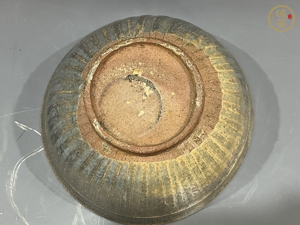 古玩陶瓷青釉仰蓮紋碗真品鑒賞圖