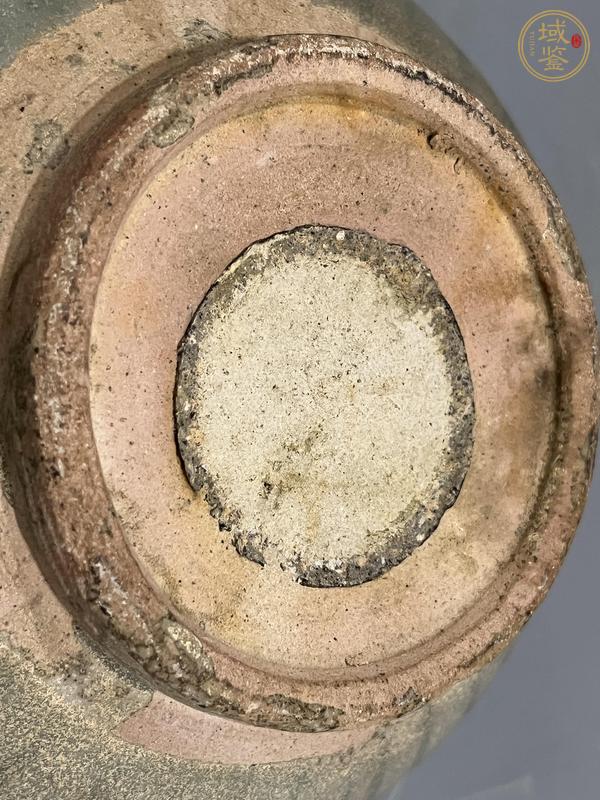 古玩陶瓷龍泉青瓷刻花碗真品鑒賞圖