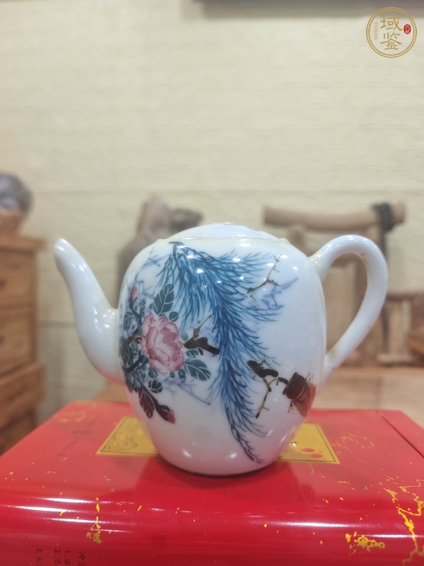 古玩陶瓷民國 釉中彩茶壺真品鑒賞圖