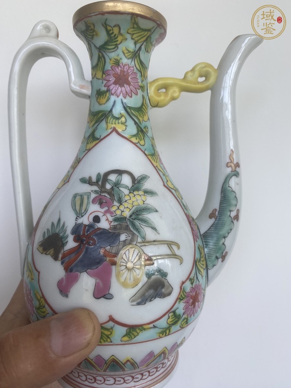 古玩陶瓷民國粉彩壺真品鑒賞圖
