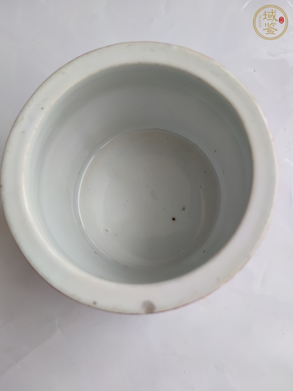 古玩珊瑚紅釉描金圈足筒式香爐真品鑒賞圖