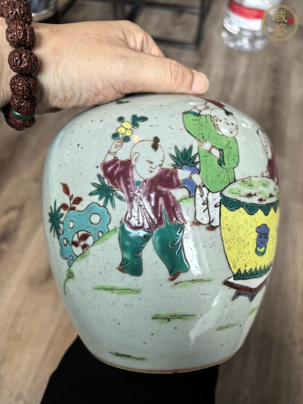 古玩陶瓷嬰戲紋粉彩罐真品鑒賞圖