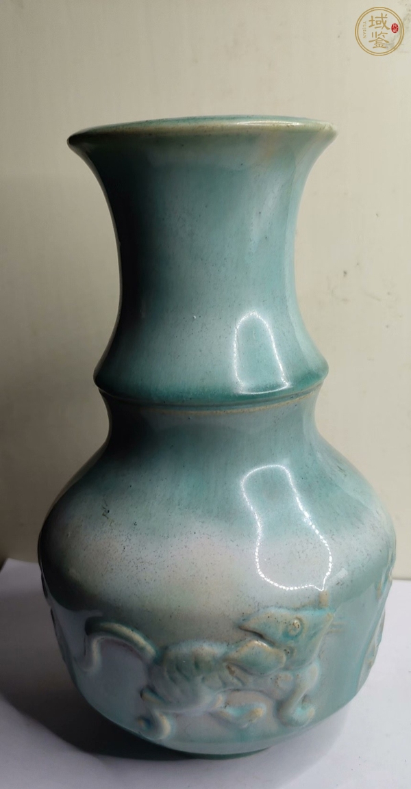 古玩陶瓷窯變綠釉瓶真品鑒賞圖