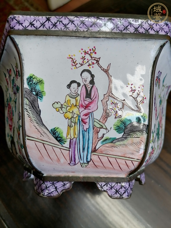 古玩陶瓷銅胎畫琺瑯彩人物紋六方盆真品鑒賞圖