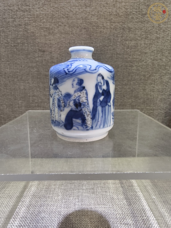 古玩陶瓷青花釉里紅人物紋鼻煙壺真品鑒賞圖