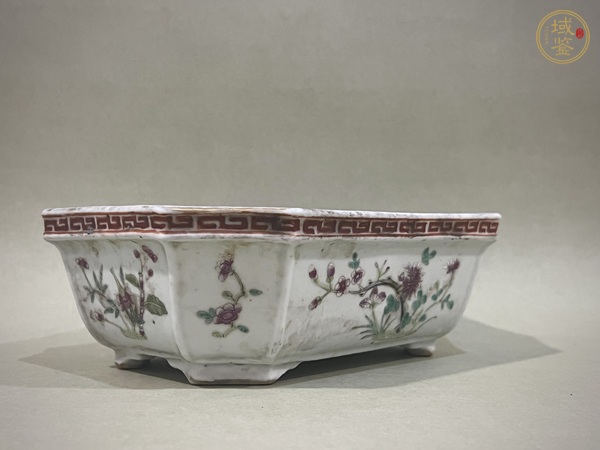古玩陶瓷粉彩花卉紋花盆真品鑒賞圖