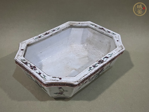 古玩陶瓷粉彩花卉紋花盆真品鑒賞圖