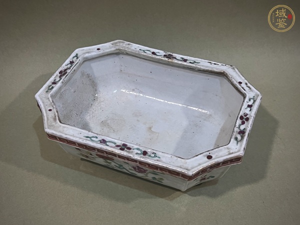 古玩陶瓷粉彩花卉紋花盆真品鑒賞圖