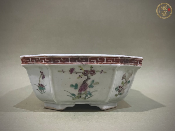 古玩陶瓷粉彩花卉紋花盆真品鑒賞圖