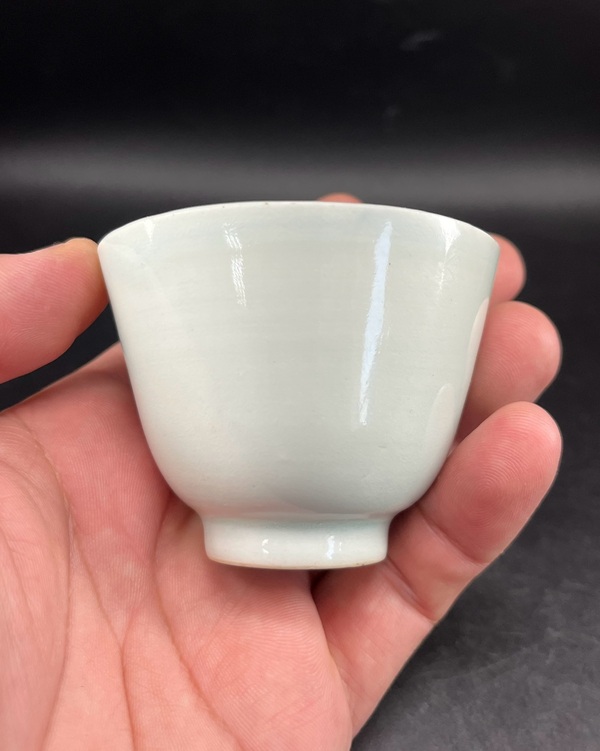 古玩陶瓷白釉杯一對拍賣,當(dāng)前價格1200元