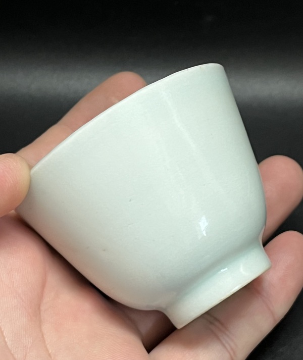 古玩陶瓷白釉杯一對拍賣，當(dāng)前價格1200元