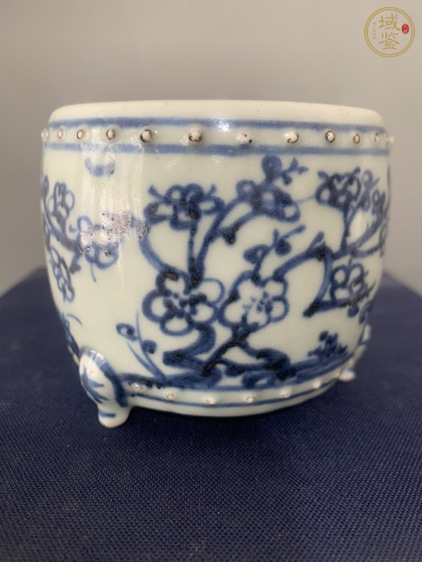 古玩歲寒三友松竹梅青花三足筒式香爐真品鑒賞圖