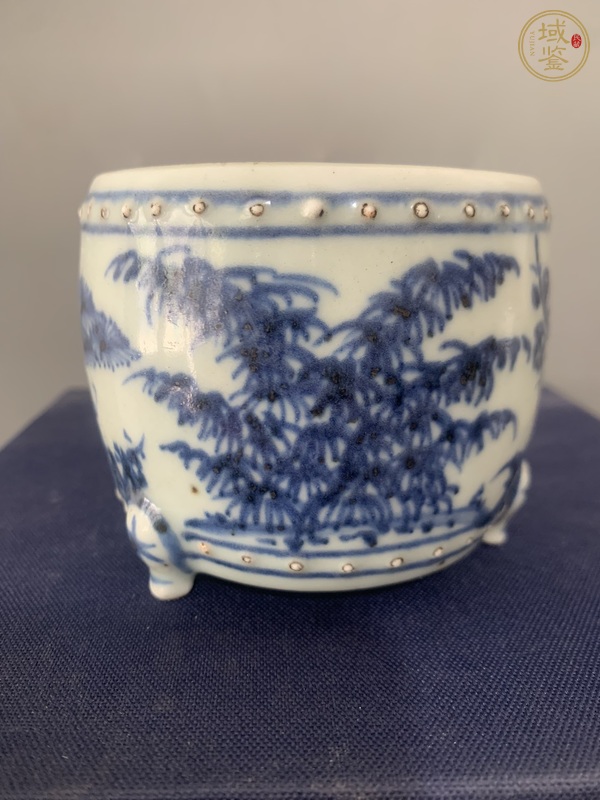 古玩陶瓷歲寒三友松竹梅青花三足筒式香爐真品鑒賞圖