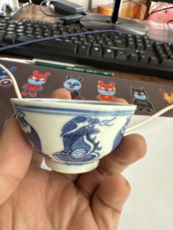 古玩陶瓷青花杯真品鑒賞圖