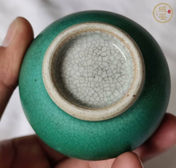 古玩陶瓷綠哥釉膽瓶真品鑒賞圖