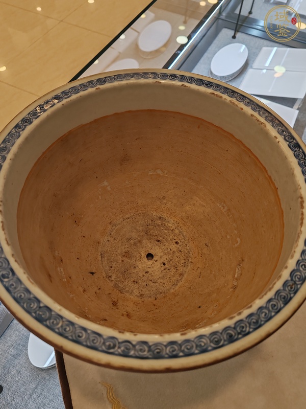 古玩陶瓷清康熙時期青花香草龍紋花盆真品鑒賞圖