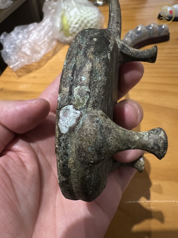 古玩銅器青銅行燈真品鑒賞圖