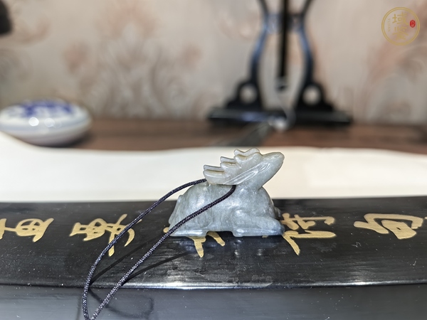古玩玉器和田玉雕“臥鹿”真品鑒賞圖