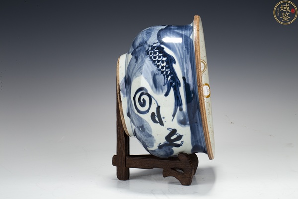 古玩陶瓷順治云龍三現(xiàn)香爐拍賣，當(dāng)前價(jià)格9800元