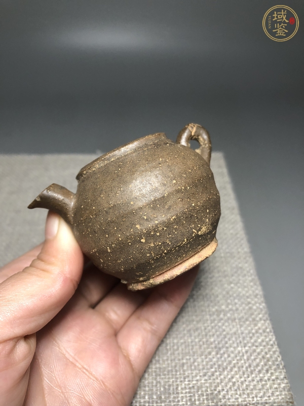 古玩陶瓷醬釉水滴真品鑒賞圖