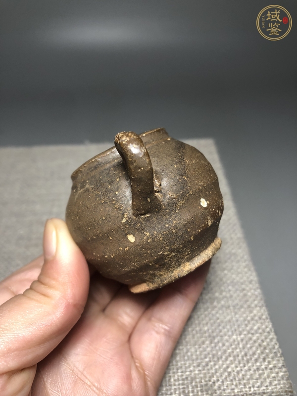 古玩陶瓷醬釉水滴真品鑒賞圖