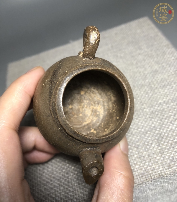 古玩陶瓷醬釉水滴真品鑒賞圖