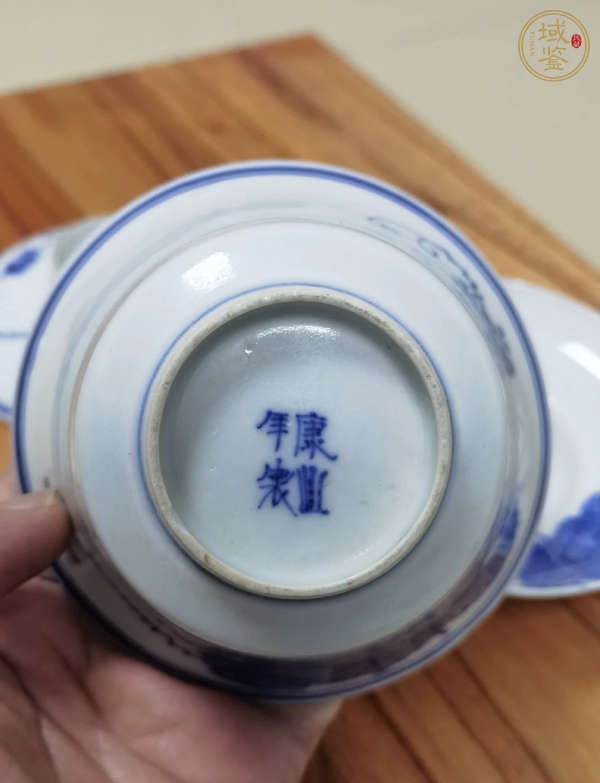 古玩陶瓷青花葡萄花卉紋蓋碗真品鑒賞圖