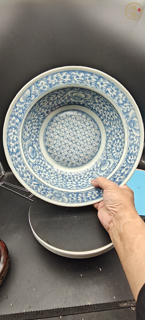 古玩陶瓷青花盆真品鑒賞圖