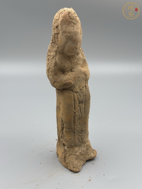 古玩陶瓷唐·風帽俑真品鑒賞圖