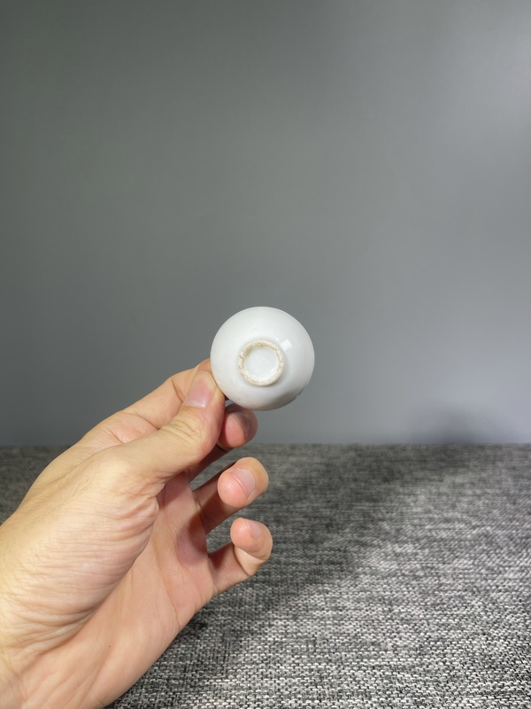 古玩陶瓷清晚期.白釉杯拍賣,當前價格0元