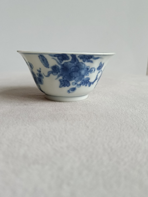 古玩陶瓷花卉紋青花杯拍賣，當前價格1360元