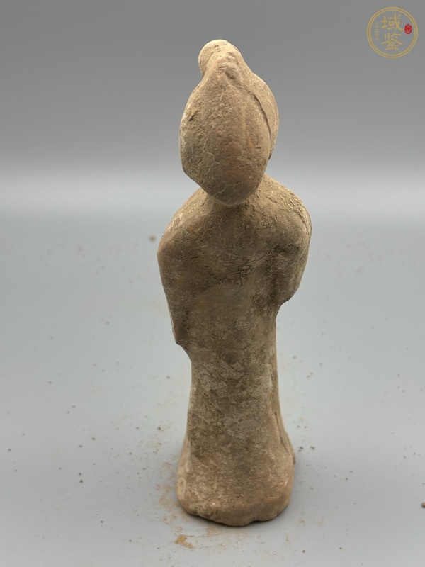 古玩陶瓷唐·高發髻婦女俑真品鑒賞圖