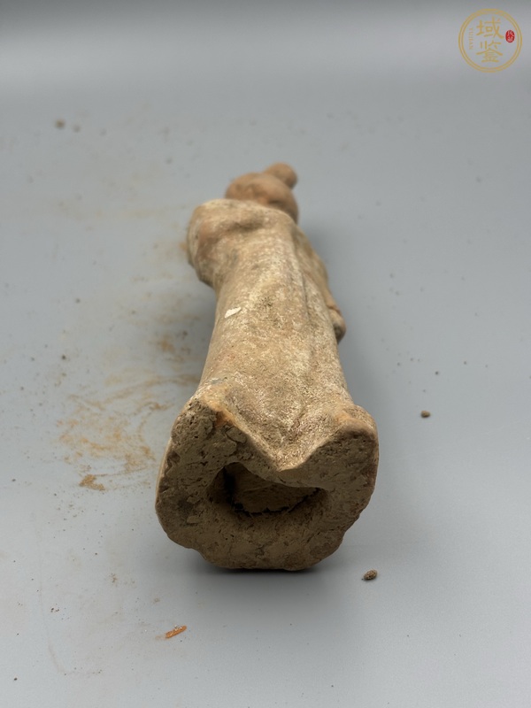 古玩陶瓷唐·高發髻婦女俑真品鑒賞圖