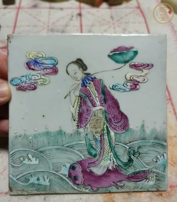 古玩陶瓷粉彩瓷板真品鑒賞圖
