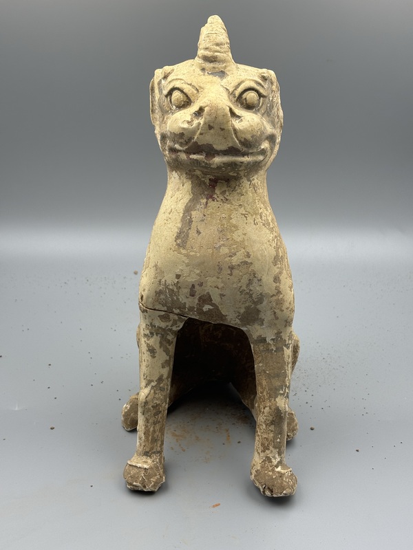 古玩轉(zhuǎn)賣隋·青釉獸拍賣，當(dāng)前價(jià)格380元