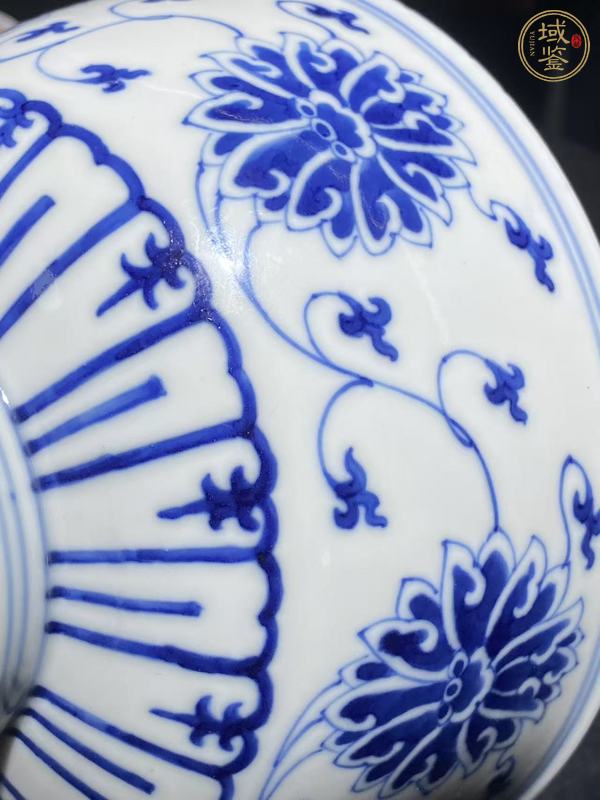 古玩陶瓷花卉紋青花碗真品鑒賞圖