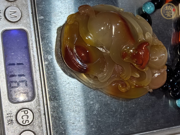 古玩玉器金絲玉雕“靈猴獻(xiàn)壽”把件真品鑒賞圖