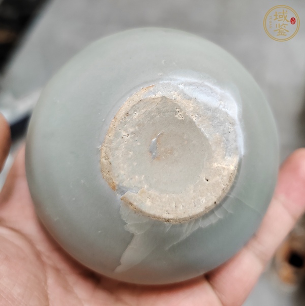 古玩陶瓷龍泉青瓷水盂真品鑒賞圖